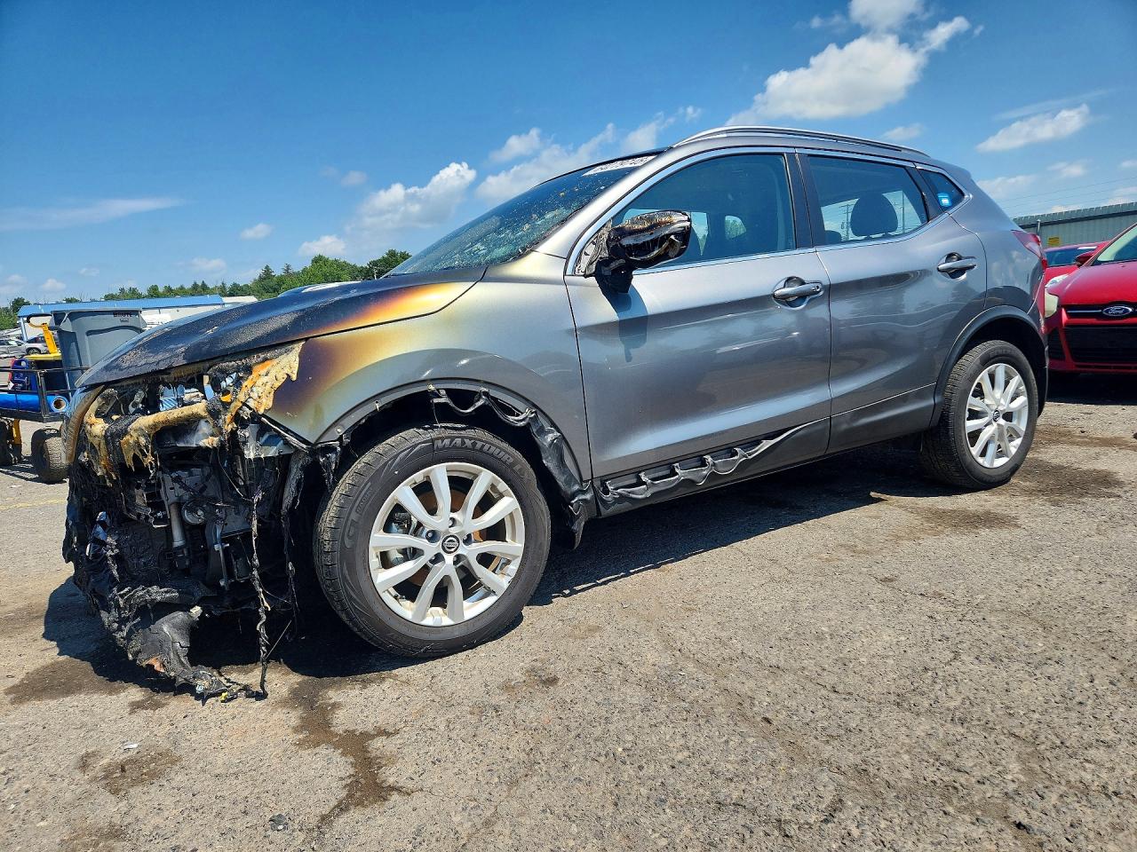 2021 NISSAN ROGUE SPORT SL — Front 3/4