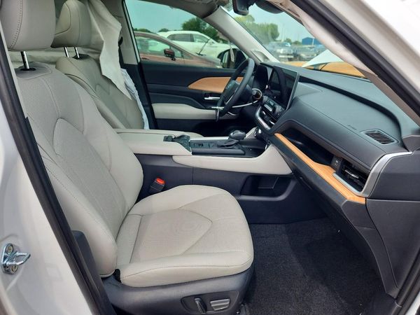 2026 TOYOTA GRAND HIGHLANDER
