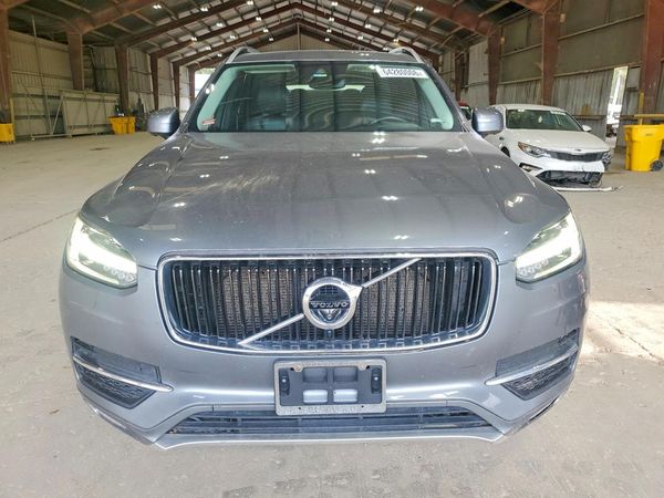 2018 VOLVO XC90