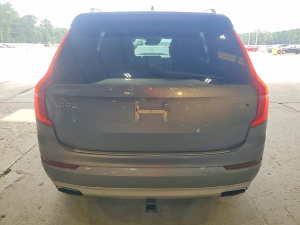 2018 VOLVO XC90