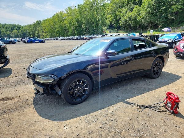 2017 DODGE CHARGER SXT