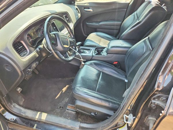 2017 DODGE CHARGER SXT