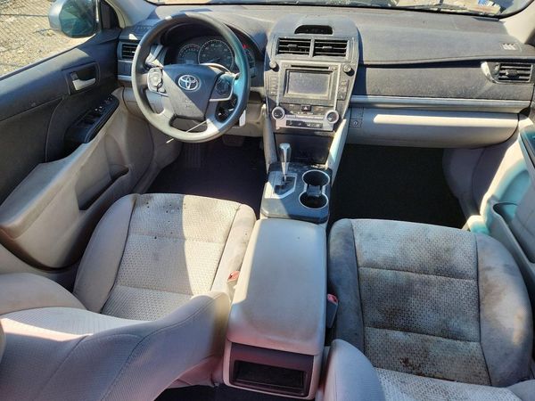 2014 TOYOTA CAMRY