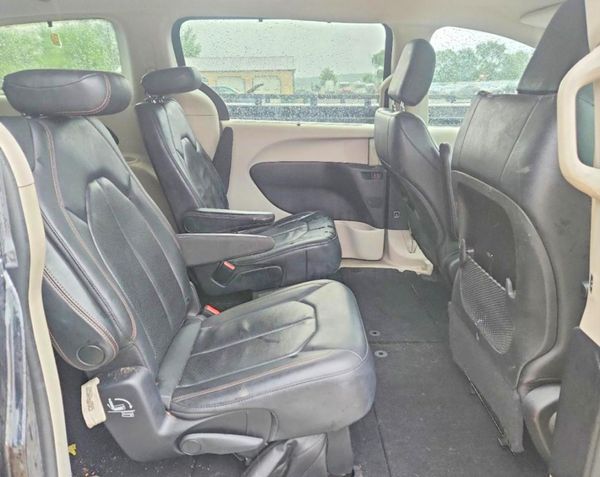 2019 CHRYSLER PACIFICA Touring L