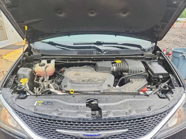 2019 CHRYSLER PACIFICA Touring L