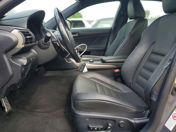 2017 LEXUS IS