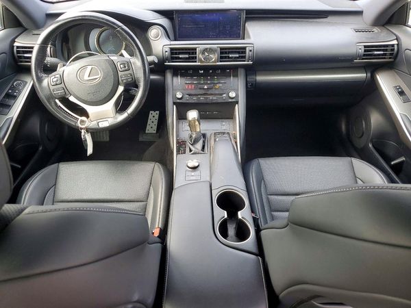 2017 LEXUS IS