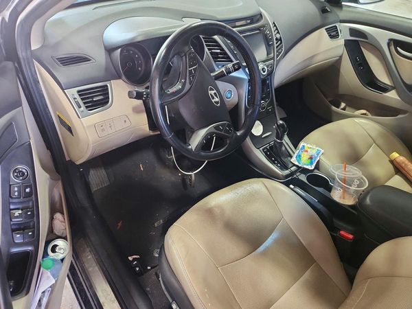 2014 HYUNDAI ELANTRA GLS(Middle)