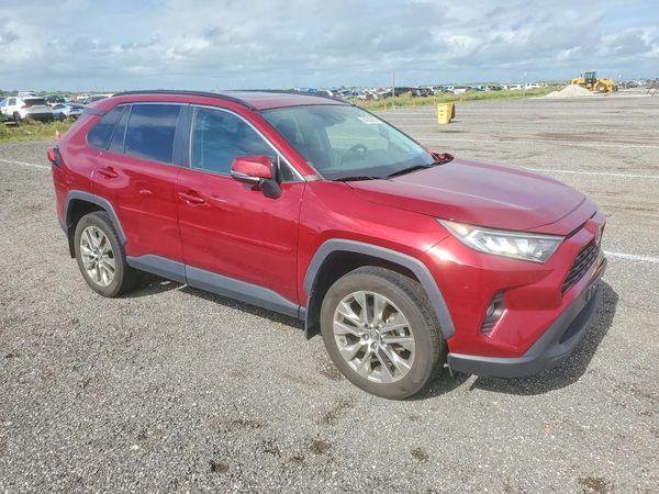 2019 TOYOTA RAV4 XLE Premium