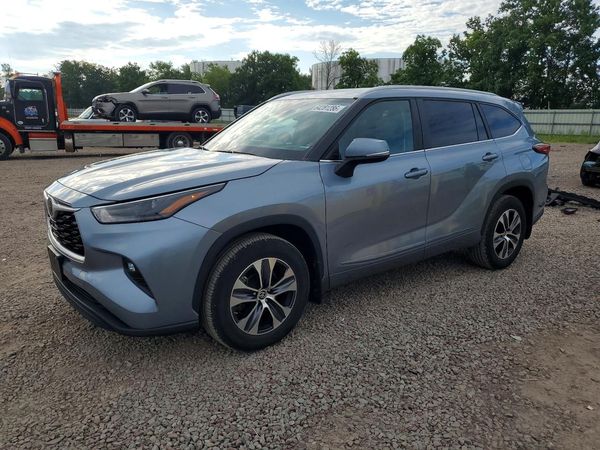 2024 TOYOTA HIGHLANDER