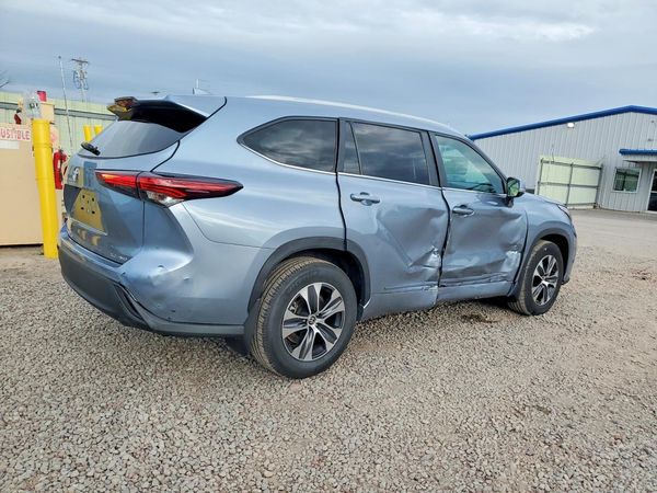 2024 TOYOTA HIGHLANDER