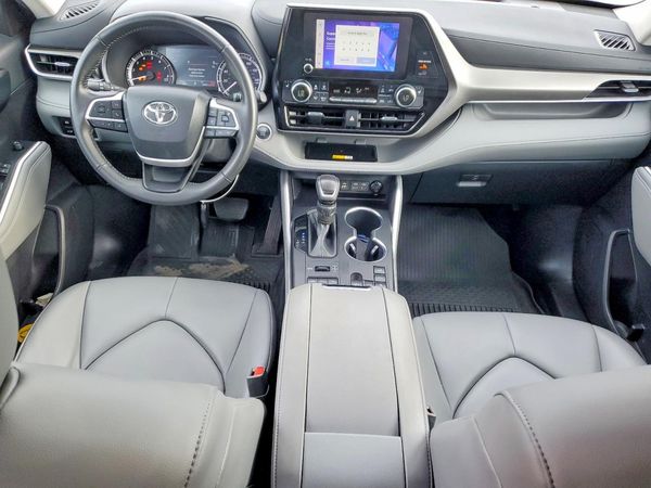 2024 TOYOTA HIGHLANDER