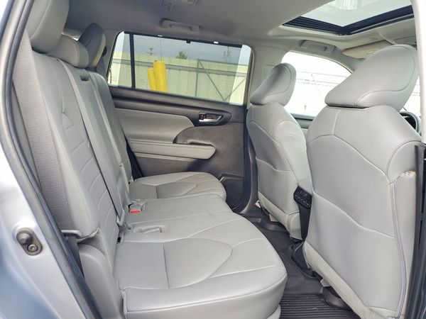 2024 TOYOTA HIGHLANDER