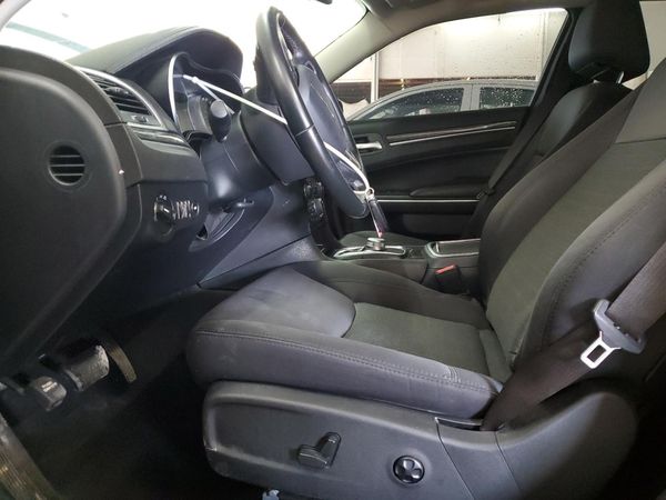 2018 CHRYSLER 300