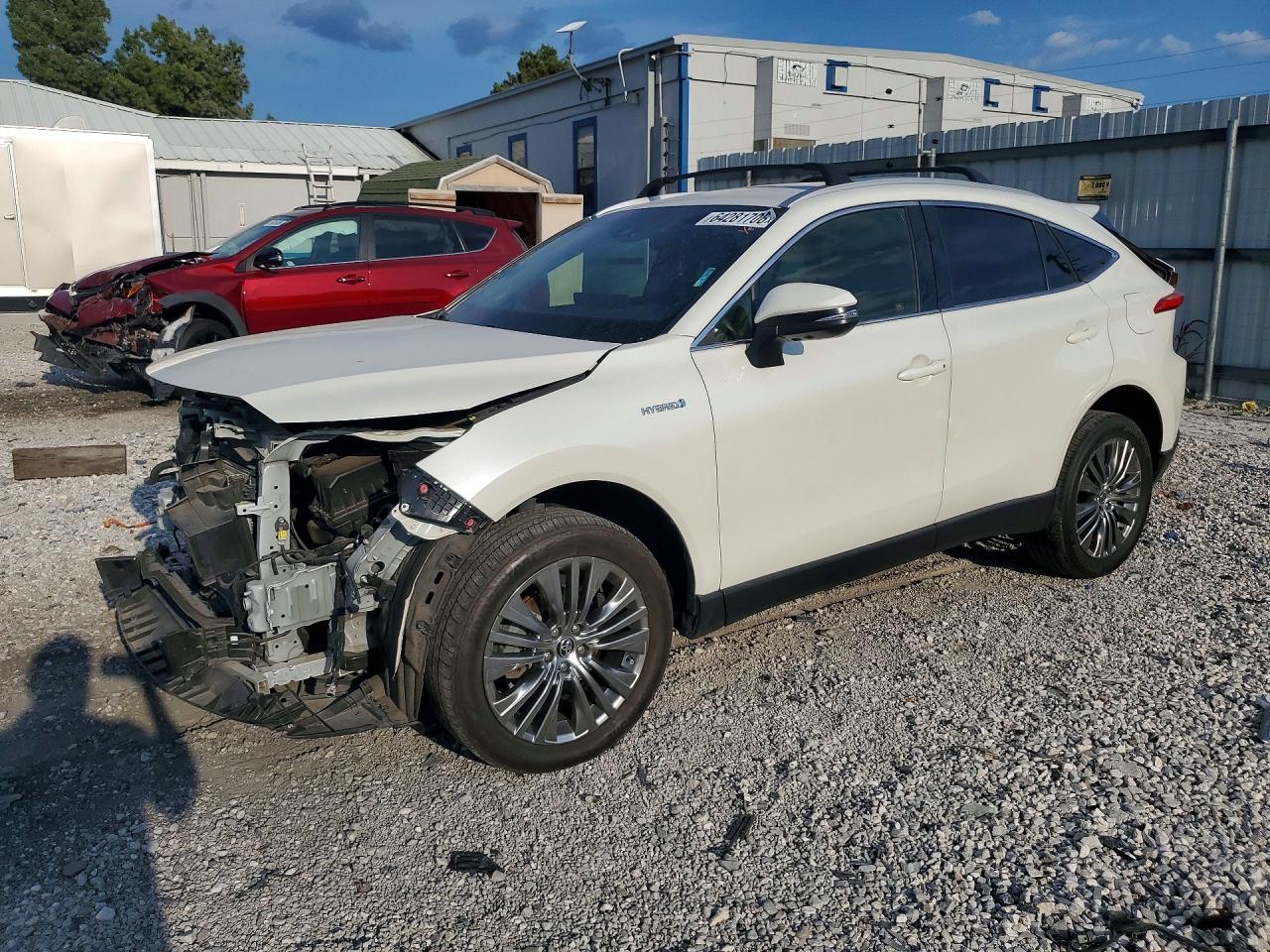 2021 TOYOTA VENZA — Front 3/4