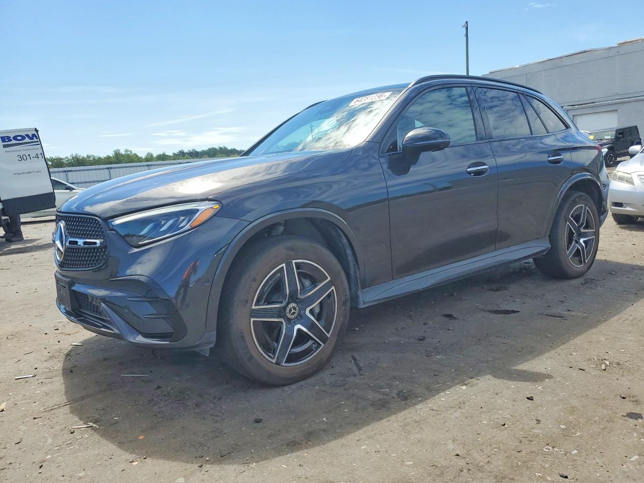 2024 MERCEDES-BENZ GLC