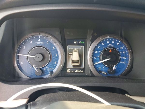 2018 TOYOTA SIENNA