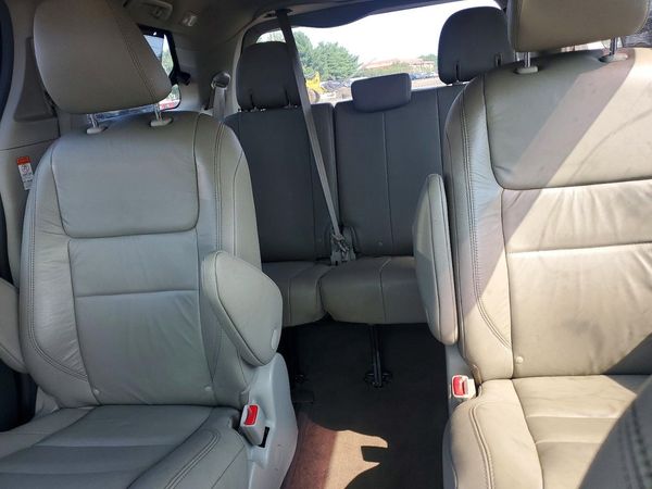 2018 TOYOTA SIENNA