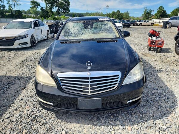 2013 MERCEDES-BENZ S S550