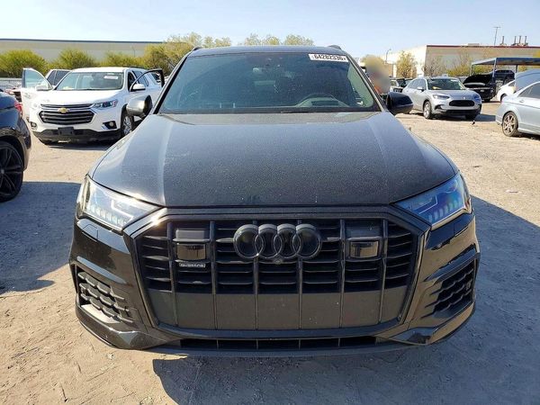 2022 AUDI Q7 quattro Prestige
