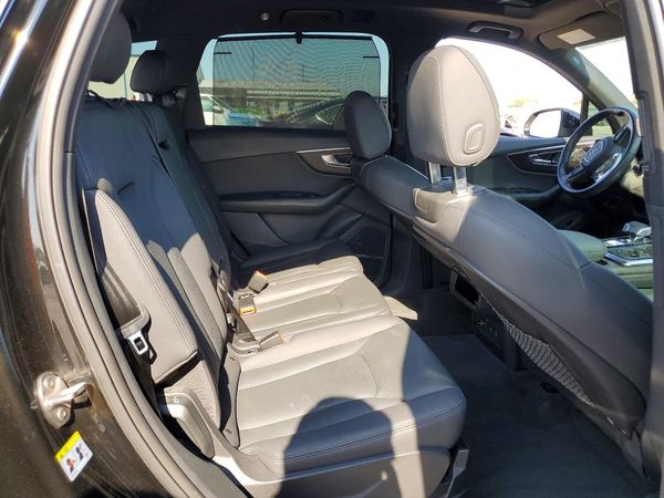 2022 AUDI Q7 quattro Prestige