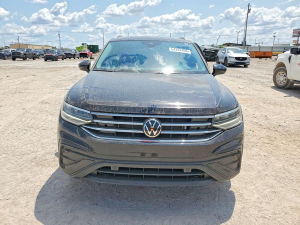 2023 VOLKSWAGEN TIGUAN SE