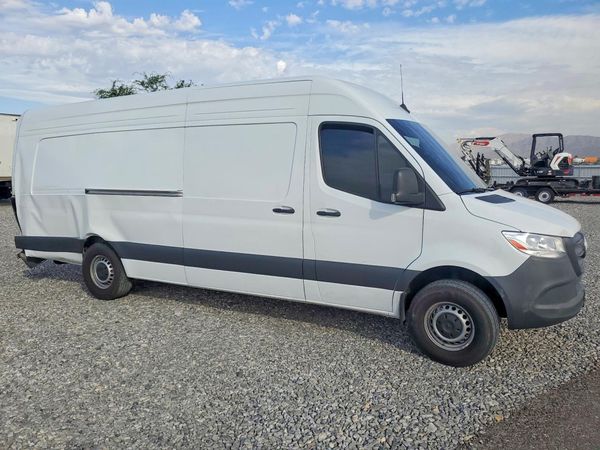 2024 MERCEDES-BENZ SPRINTER 907 (VS30)