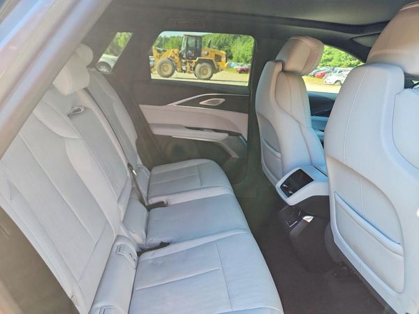 2024 CADILLAC LYRIQ