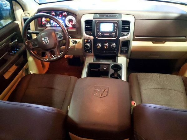 2014 RAM 1500 SLT