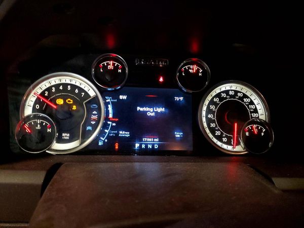 2014 RAM 1500 SLT