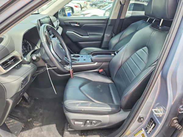 2021 TOYOTA HIGHLANDER