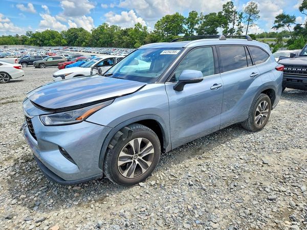 2021 TOYOTA HIGHLANDER