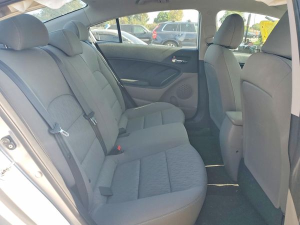 2014 KIA FORTE LX