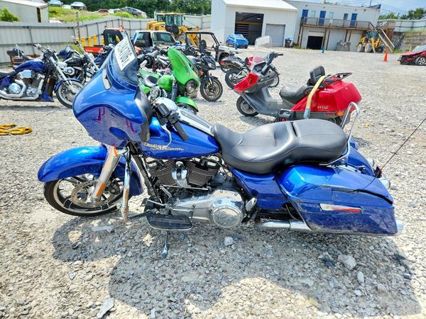 2017 HARLEY-DAVIDSON FLHX