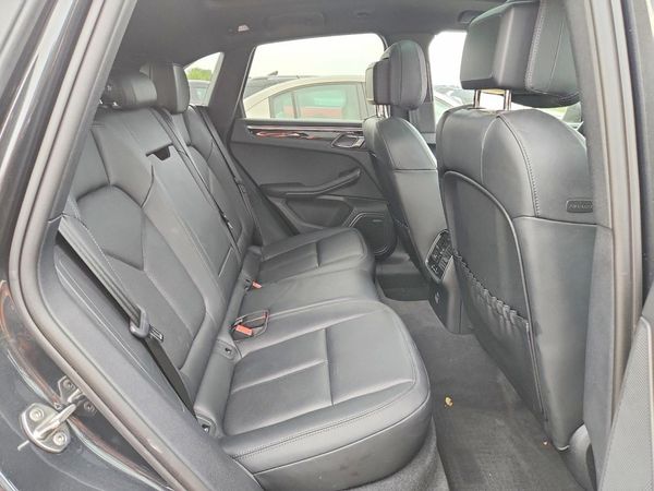 2023 PORSCHE MACAN Macan / Macan T