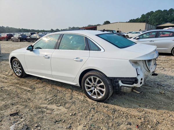2022 AUDI A4 quattro Premium