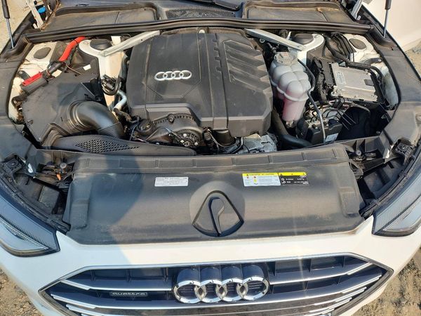 2022 AUDI A4 quattro Premium