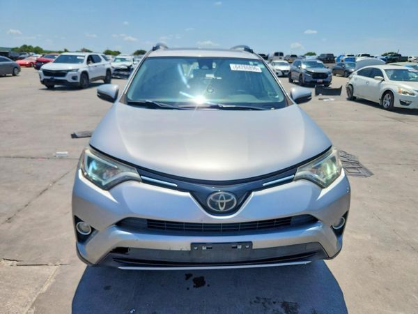 2018 TOYOTA RAV4 Adventure/XLE