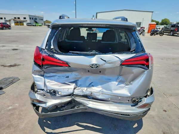 2018 TOYOTA RAV4 Adventure/XLE