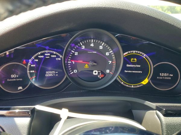 2019 PORSCHE CAYENNE