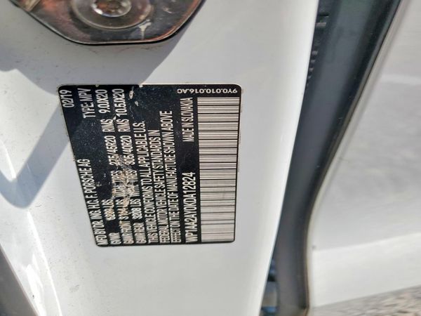 2019 PORSCHE CAYENNE