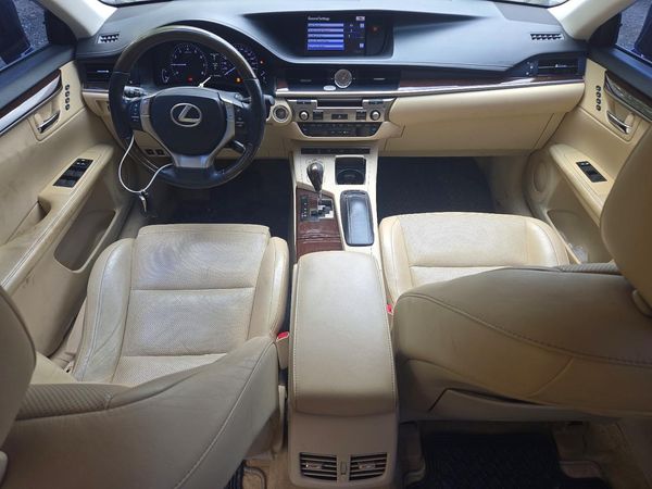 2013 LEXUS ES 350