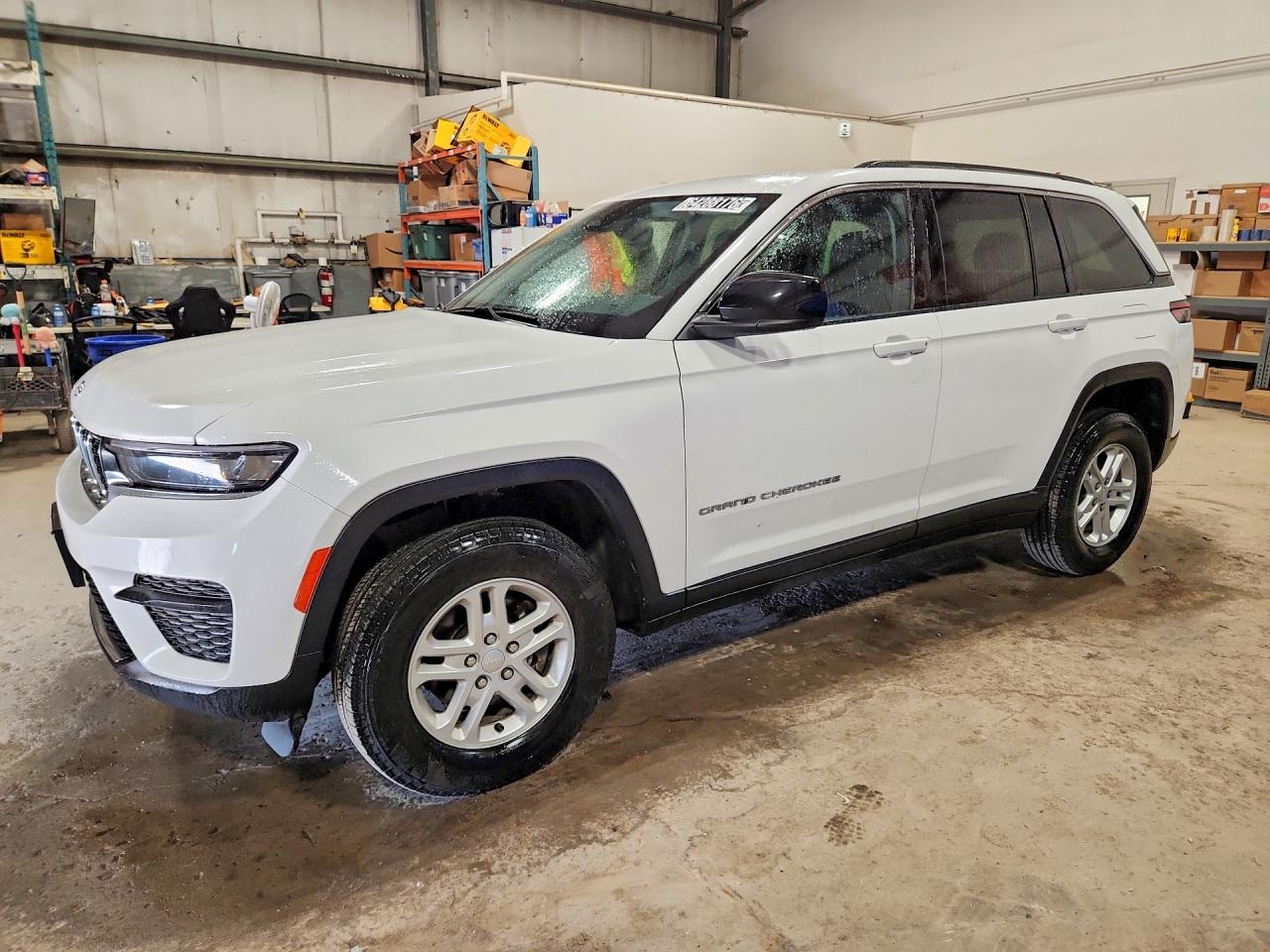 2023 JEEP GRAND CHEROKEE LAREDO 4X4