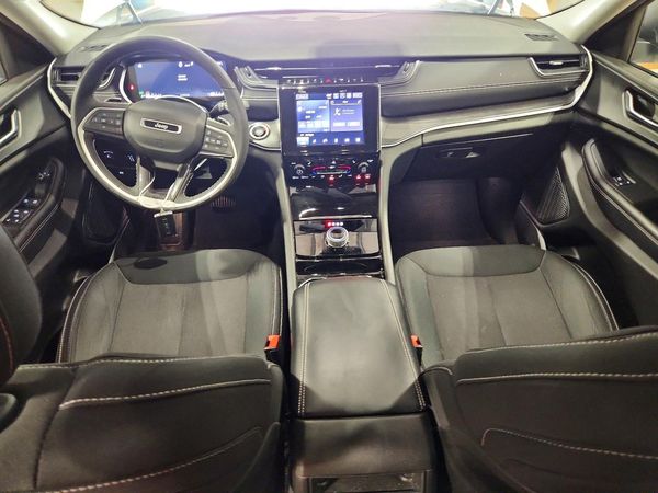 2023 JEEP GRAND CHEROKEE LAREDO 4X4