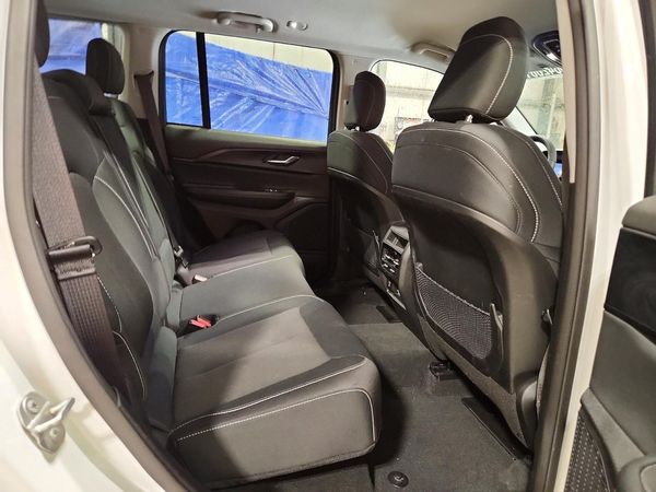 2023 JEEP GRAND CHEROKEE LAREDO 4X4