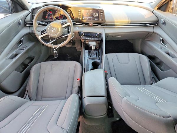 2021 HYUNDAI ELANTRA SEL