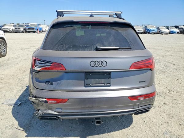 2021 AUDI Q5 E quattro Premium Plus