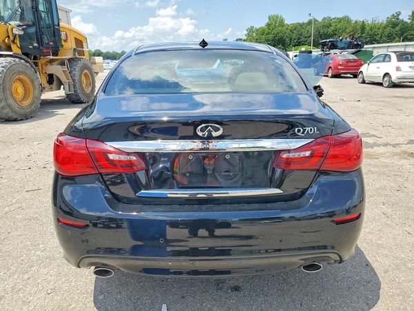2017 INFINITI Q70L