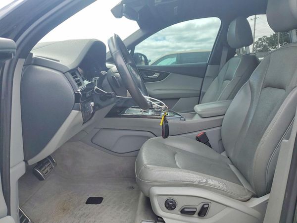 2017 AUDI Q7 quattro Prestige