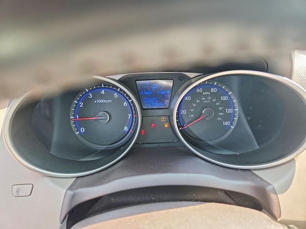 2015 HYUNDAI TUCSON